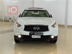 Infiniti QX70